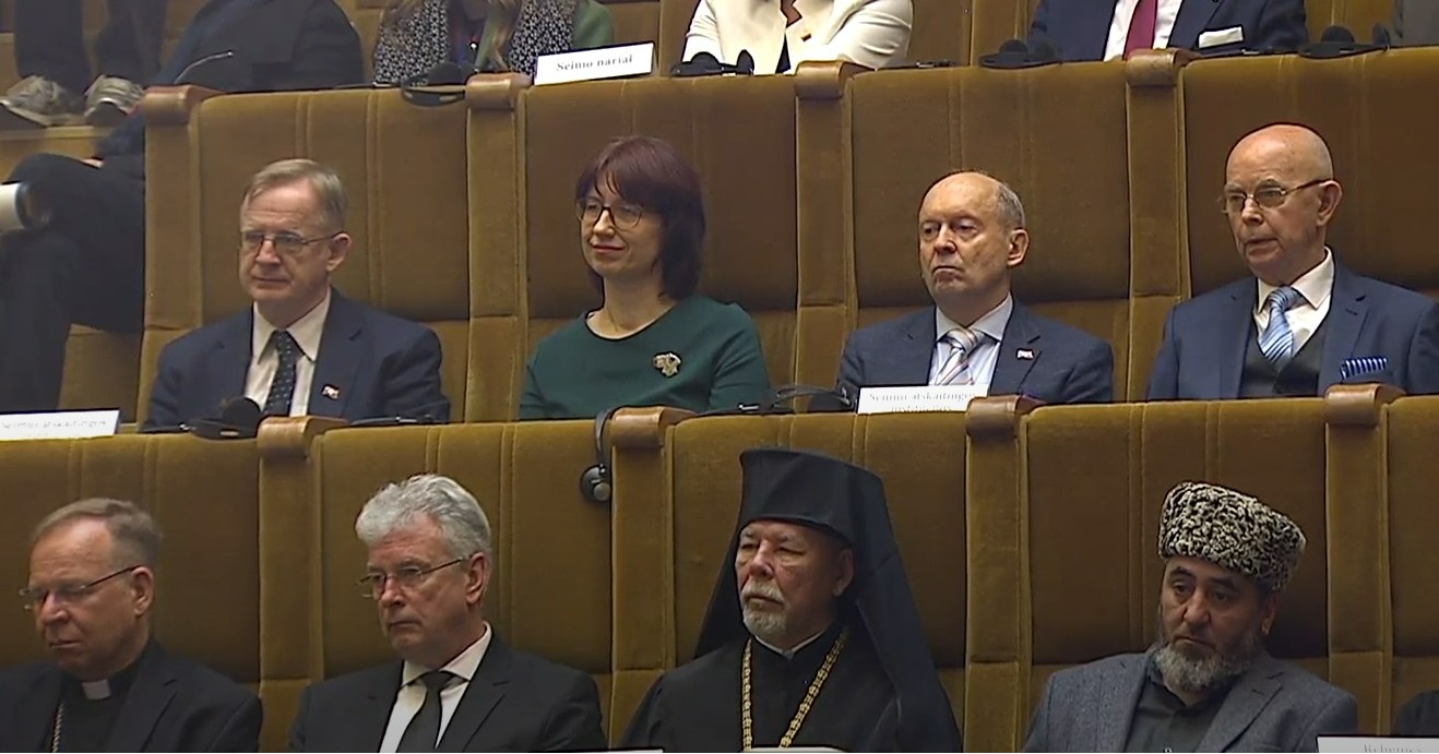 Lietuvos egzarchas kun. vienuolis Justinas Kiviloo Kovo 11-osios minėjime Lietuvos Respublikos Seime